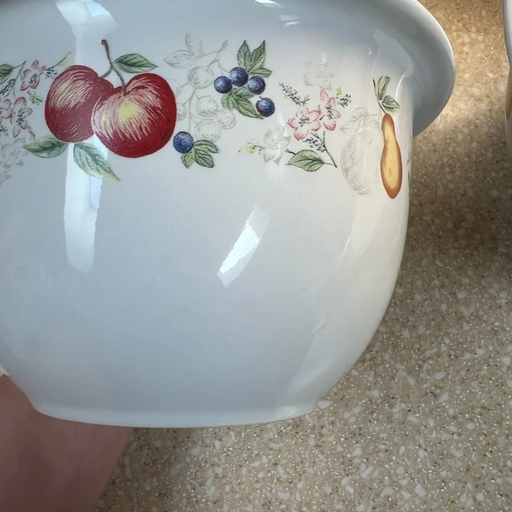 Vintage Chutney Corelle Set of 3 nesting mixing bowls